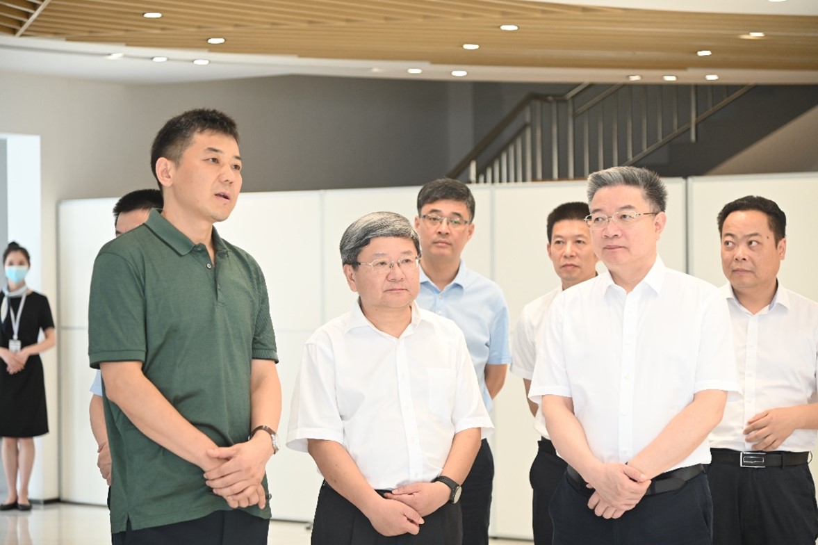 余姚市委书记傅贵荣一行莅临宁波永乐高60net生物调研园区建设